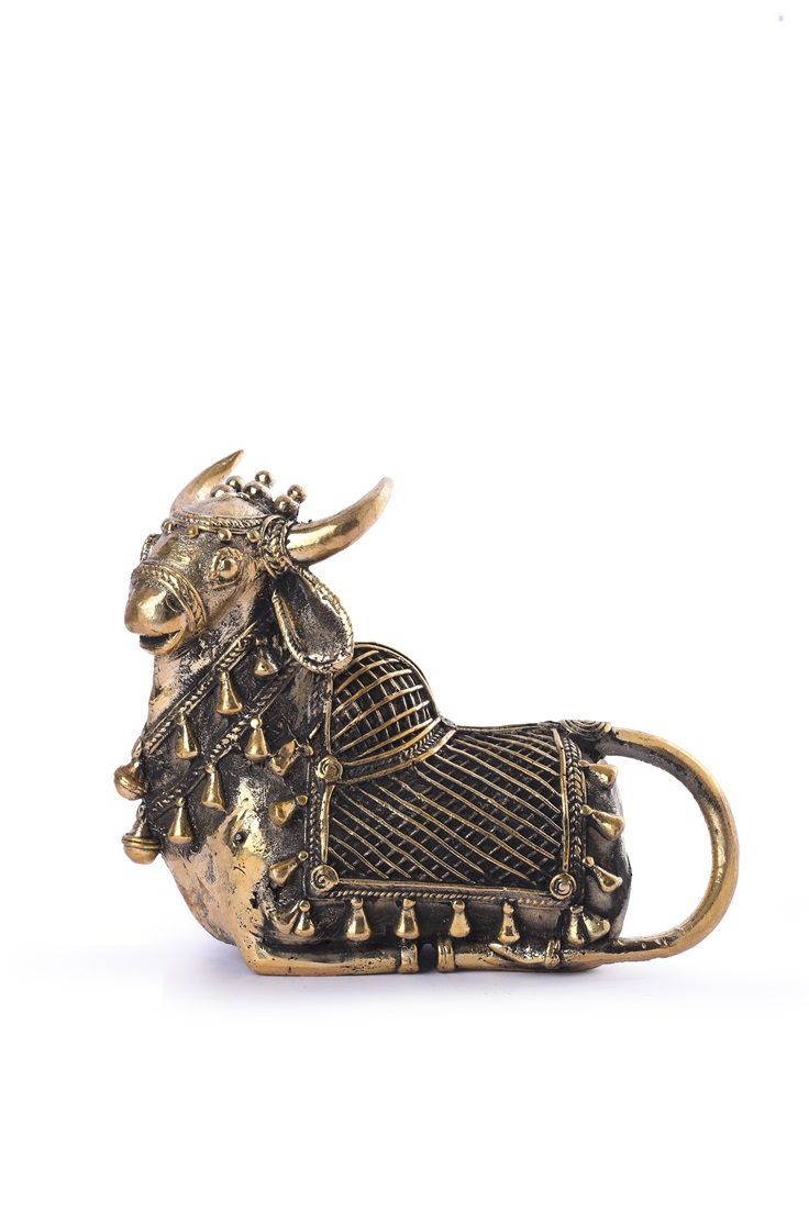 Brass Nandi Decor Statue 3x6.5x5.5 inch product weight 1.440 (7%+,-)