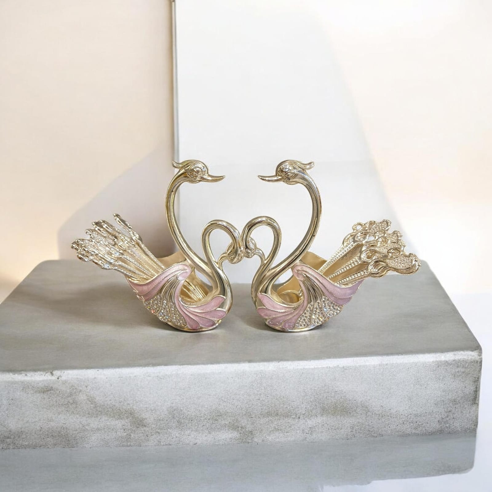 Swan Cutlery Holder Set.